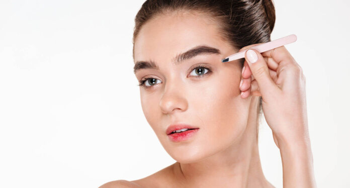 Professional Brow Tweezers for Precise Eyebrow Grooming